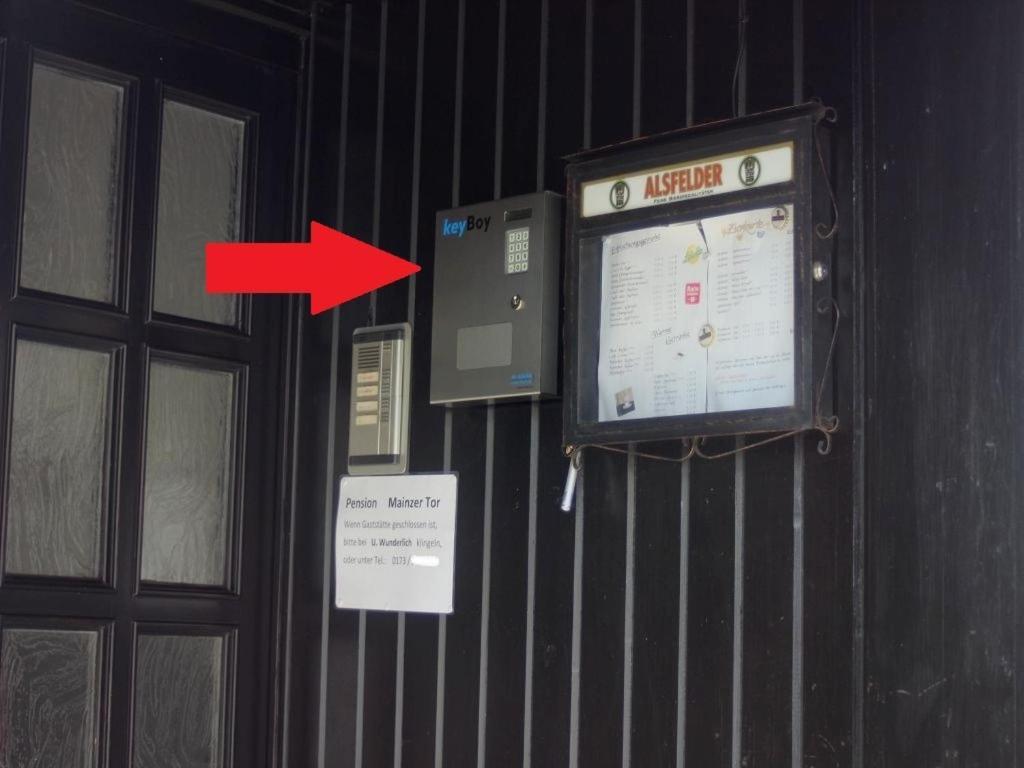 Restaurant / Pension Mainzer Tor アルスフェルト エクステリア 写真