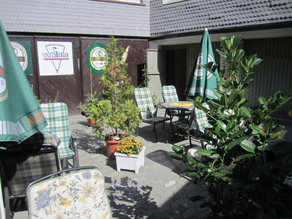 Restaurant / Pension Mainzer Tor アルスフェルト エクステリア 写真